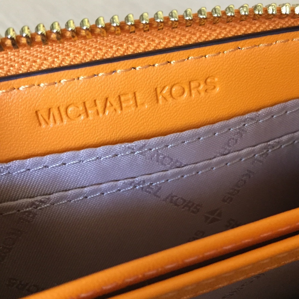 Michael Kors Pop Orange Multi Card Holder Case - Picture 6 of 8